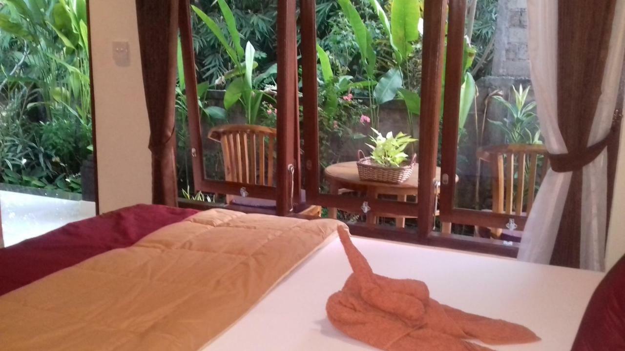 乌布塔曼普斯帕旅馆公寓 外观 照片